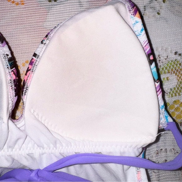 NWT Leslie Shaw one piece halter graphic printed swim bathing suit size medium - Picture 8 of 10